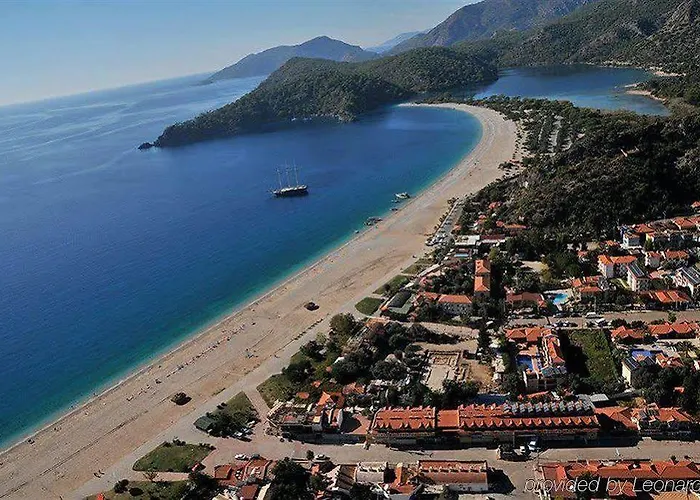 Magic Tulip Hotel 3*