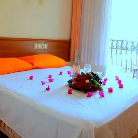 Magic Tulip Szálloda