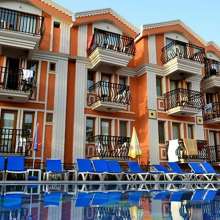 魔力郁金香海滩酒店 3*