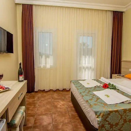 Magic Tulip Hotel