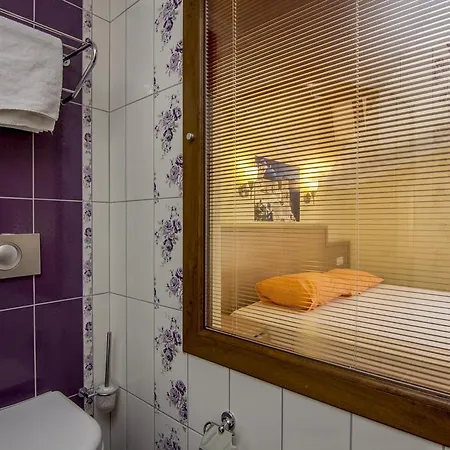 מלון Magic Tulip אולודניץ